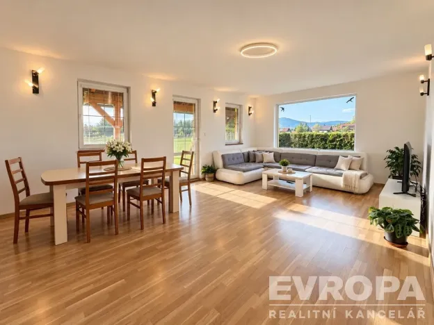 Prodej rodinného domu, Vrchlabí, Lesní, 182 m2