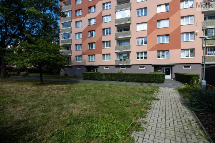 Pronájem bytu 2+1, Chomutov, Arbesova, 62 m2