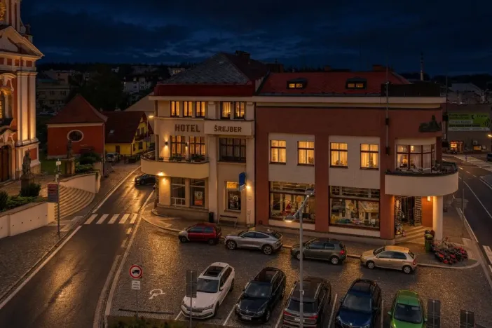 Prodej ubytování, Červený Kostelec, náměstí T. G. Masaryka, 1120 m2