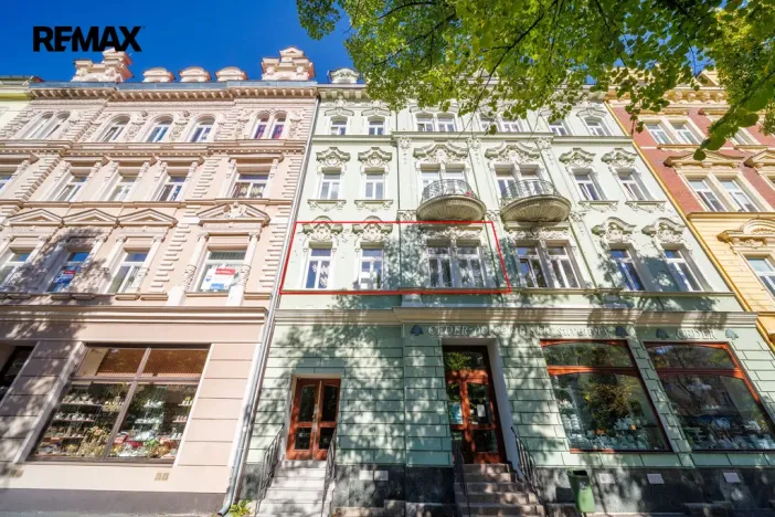 Prodej bytu 2+1, Karlovy Vary, nábřeží Jana Palacha, 72 m2