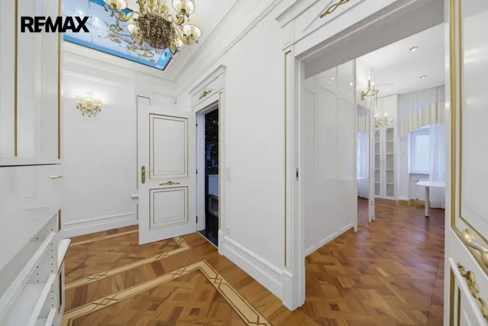 Prodej bytu 2+1, Karlovy Vary, nábřeží Jana Palacha, 72 m2