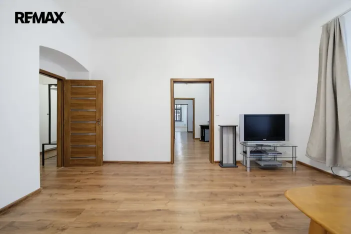 Prodej bytu 4+1, Karlovy Vary, Raisova, 80 m2
