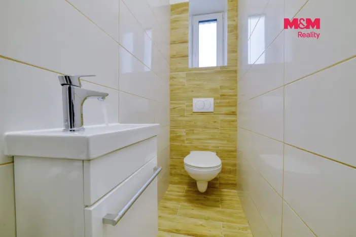 Prodej rodinného domu, Luby, Revoluční, 218 m2