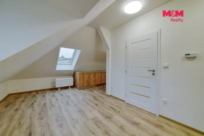 Prodej rodinného domu, Luby, Revoluční, 218 m2