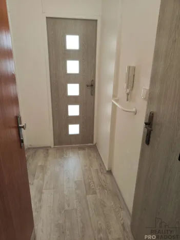 Pronájem bytu 1+1, Chomutov, 17. listopadu, 36 m2