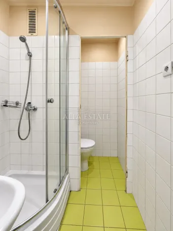 Pronájem bytu 1+kk, Karlovy Vary, Fibichova, 18 m2