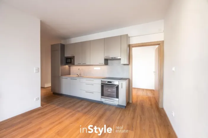 Pronájem bytu 2+kk, Uherské Hradiště, 28. října, 45 m2