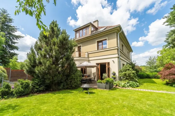 Prodej vily, Praha - Troja, Nad Popelářkou, 375 m2