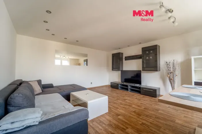 Pronájem bytu 3+kk, Plzeň - Skvrňany, Waltrova, 74 m2