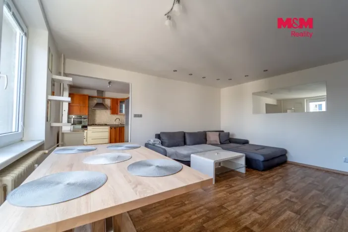 Pronájem bytu 3+kk, Plzeň - Skvrňany, Waltrova, 74 m2