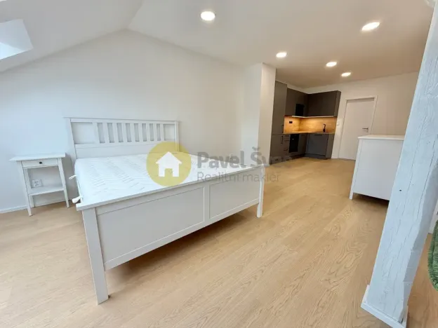 Pronájem bytu 1+kk, Strakonice - Strakonice I, Zvolenská, 53 m2