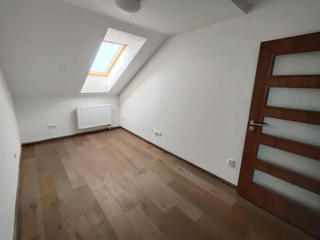 Pronájem bytu 3+kk, Olomouc, tř. Svornosti, 42 m2
