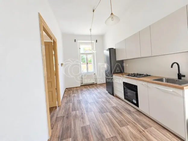 Pronájem bytu 4+1, Praha - Nové Město, Vyšehradská, 103 m2
