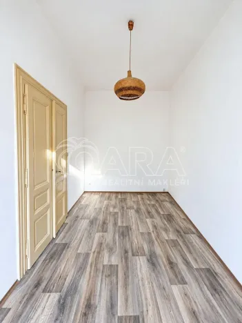 Pronájem bytu 4+1, Praha - Nové Město, Vyšehradská, 103 m2
