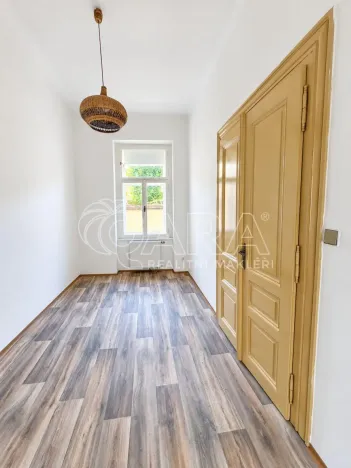 Pronájem bytu 4+1, Praha - Nové Město, Vyšehradská, 103 m2
