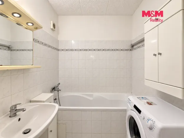 Prodej bytu 3+1, Praha - Chodov, Zdiměřická, 71 m2