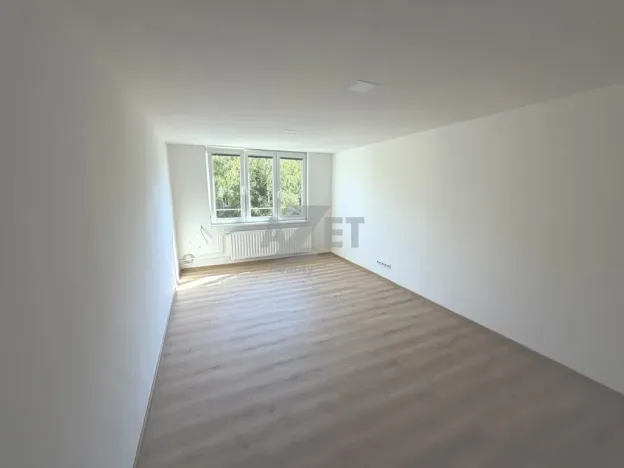 Prodej bytu 2+1, Orlová - Lutyně, Vnitřní, 57 m2