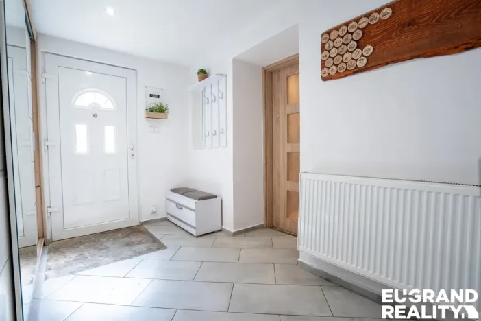 Prodej rodinného domu, Lučany nad Nisou, 235 m2