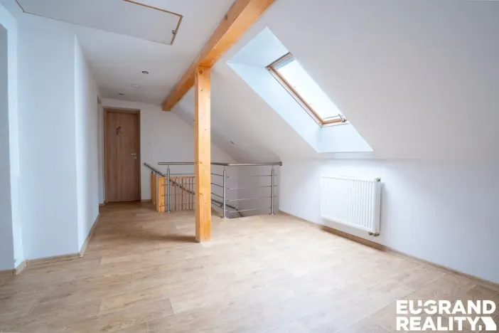 Prodej rodinného domu, Lučany nad Nisou, 235 m2