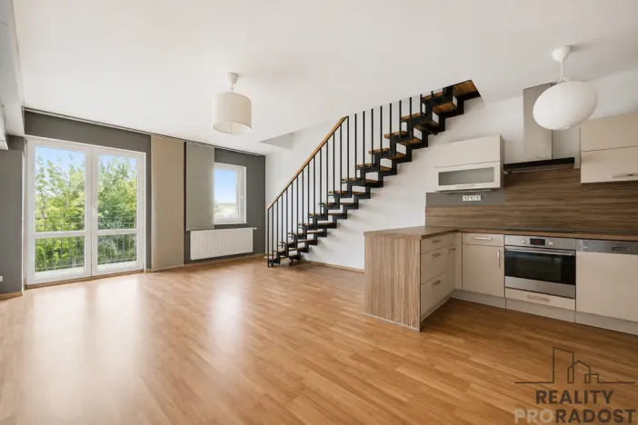 Prodej bytu 3+kk, Hovorčovice, Řipská, 75 m2