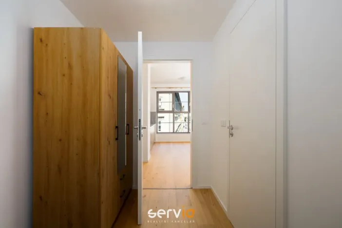 Pronájem bytu 1+kk, Brno, Bratislavská, 35 m2
