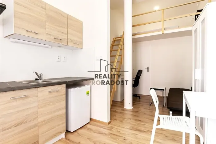 Pronájem bytu 1+kk, Brno, Hybešova, 21 m2