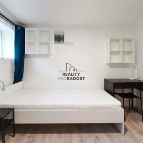 Pronájem bytu 2+1, Brno, Hybešova, 31 m2