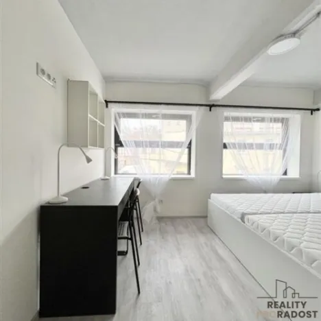 Pronájem bytu 2+1, Brno, Hybešova, 40 m2