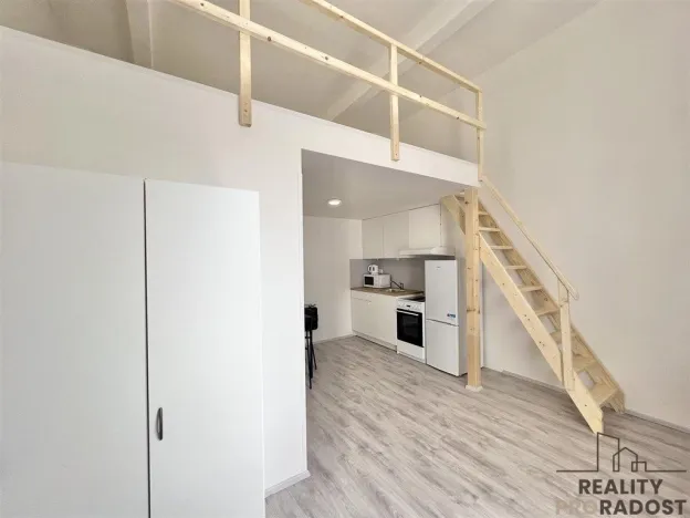 Pronájem bytu 1+kk, Brno, Hybešova, 22 m2