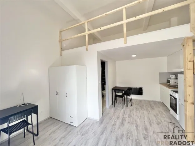 Pronájem bytu 1+kk, Brno, Hybešova, 22 m2
