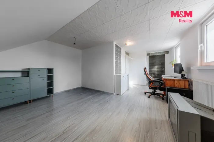 Prodej činžovního domu, Karlovy Vary - Stará Role, Svobodova, 100 m2