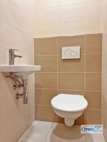 Pronájem bytu 3+kk, Holice, Hradecká, 71 m2