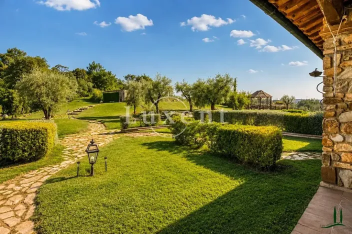 Prodej ubytování, Manciano, Itálie, 550 m2