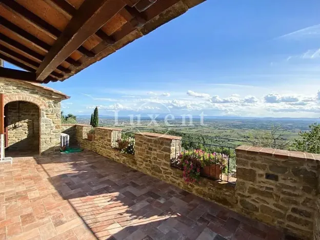 Prodej vily, Cortona, Itálie, 250 m2