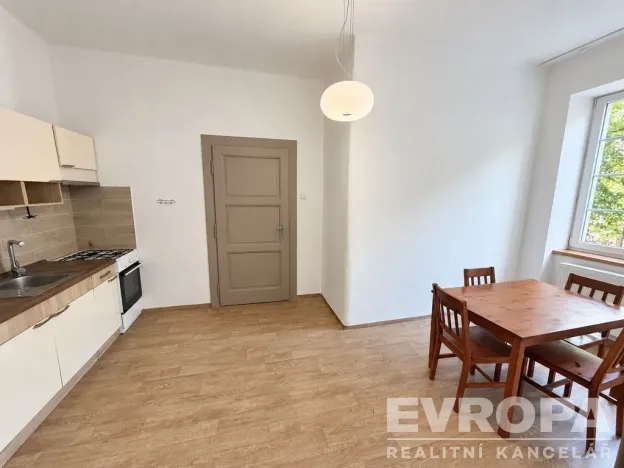 Pronájem bytu 2+kk, Plzeň - Jižní Předměstí, Stehlíkova, 56 m2