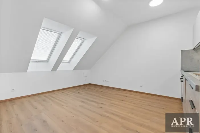 Pronájem bytu 2+1, Strážnice, náměstí Svobody, 58 m2