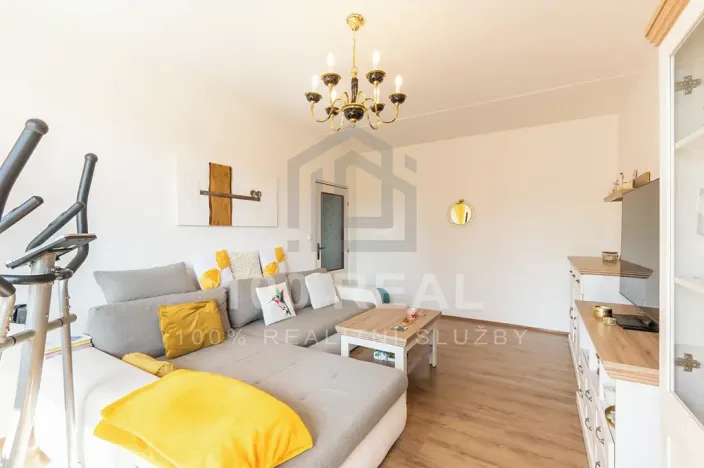 Pronájem bytu 2+1, Hradec Králové, Urxova, 64 m2