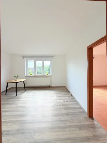 Prodej bytu 3+1, Pardubice, Sezemická, 58 m2