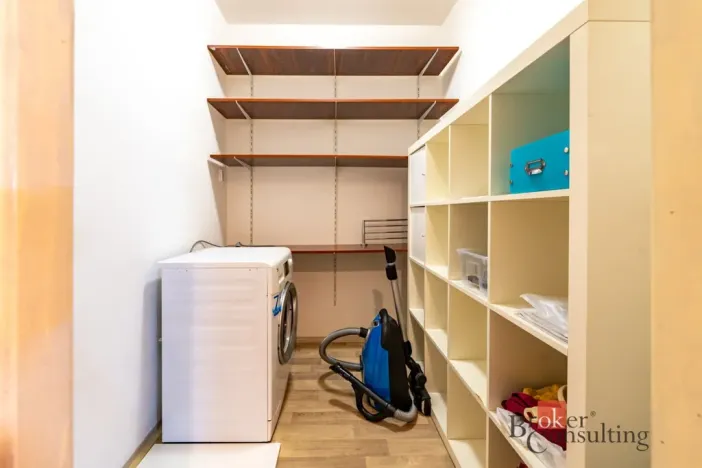 Pronájem bytu 2+kk, Liberec - Liberec II-Nové Město, Truhlářská, 90 m2