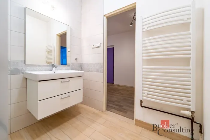 Pronájem bytu 2+kk, Liberec - Liberec II-Nové Město, Truhlářská, 90 m2