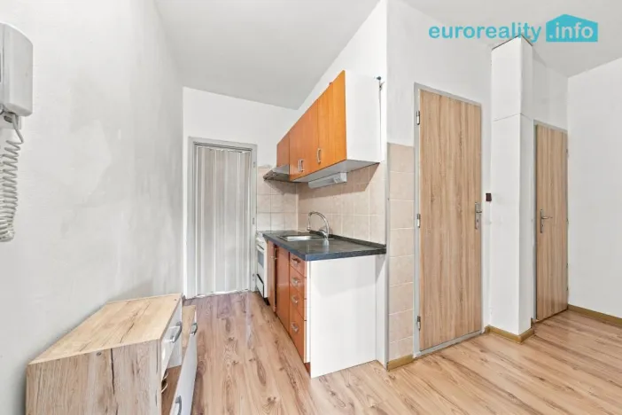 Prodej bytu 2+1, Stráž pod Ralskem, Máchova, 42 m2