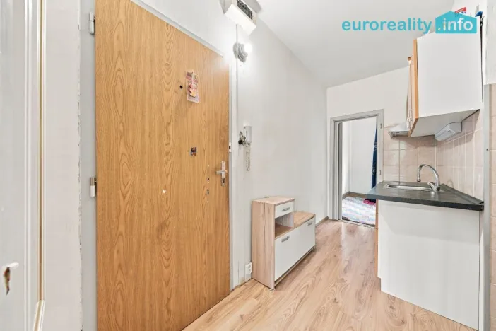 Prodej bytu 2+1, Stráž pod Ralskem, Máchova, 42 m2
