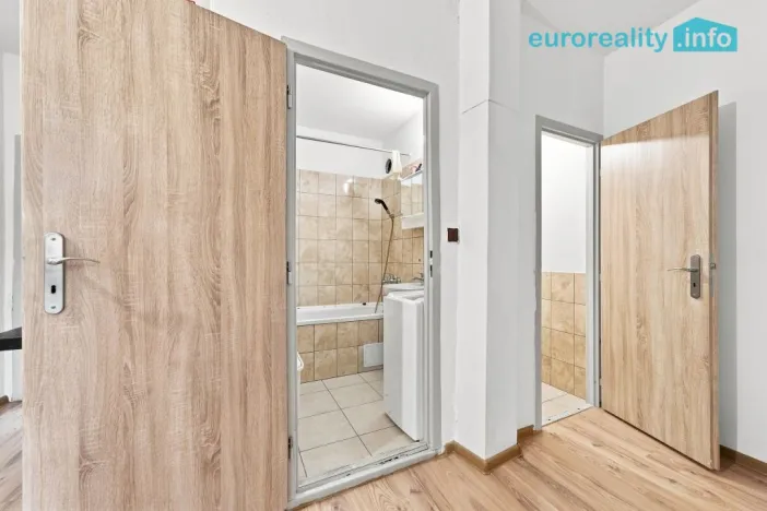 Prodej bytu 2+1, Stráž pod Ralskem, Máchova, 42 m2