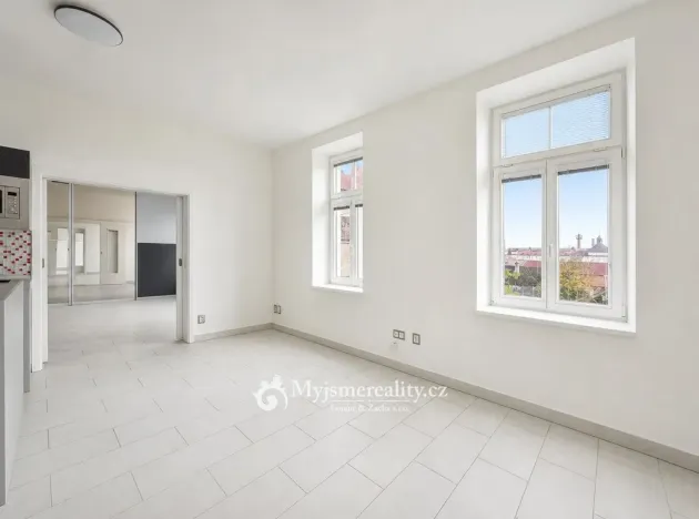 Prodej bytu 4+kk, Znojmo, U Brány, 95 m2