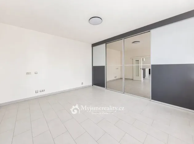 Prodej bytu 4+kk, Znojmo, U Brány, 95 m2