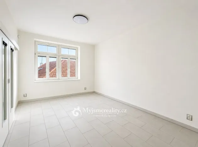 Prodej bytu 4+kk, Znojmo, U Brány, 95 m2