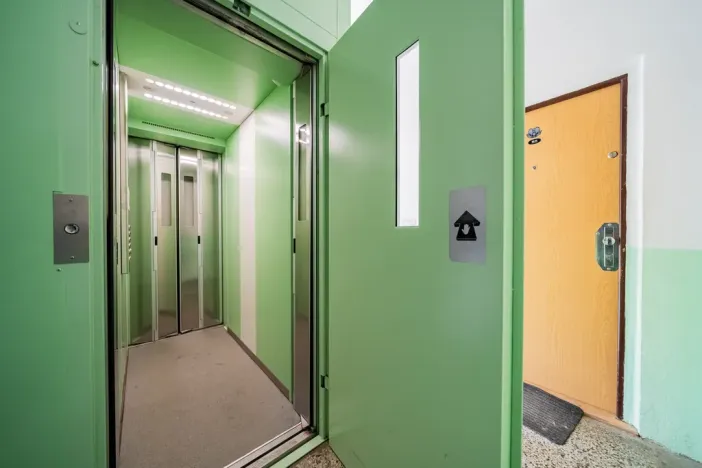 Prodej bytu 2+1, Milovice - Mladá, Průběžná, 65 m2