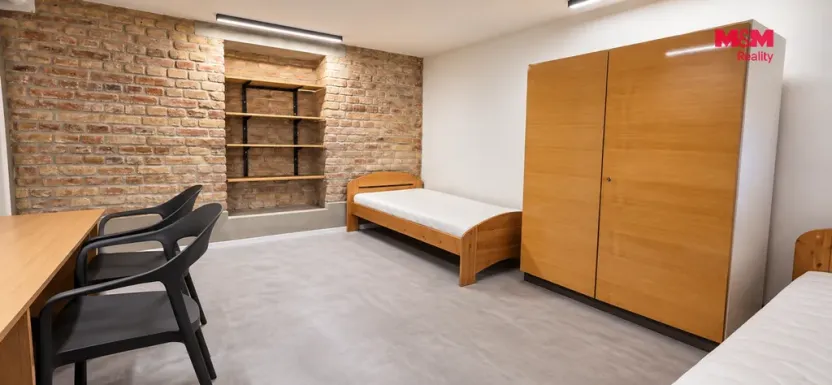 Pronájem atypického bytu, Pardubice - Bílé Předměstí, Ke Tvrzi, 18 m2