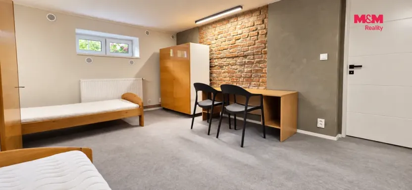 Pronájem atypického bytu, Pardubice - Bílé Předměstí, Ke Tvrzi, 18 m2