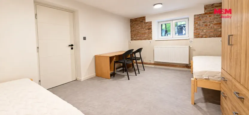 Pronájem atypického bytu, Pardubice - Bílé Předměstí, Ke Tvrzi, 18 m2